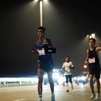 Runner Photo 7353518