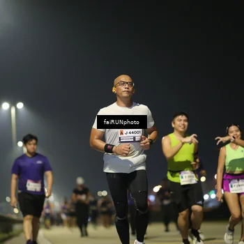 Runner Photo 7353532