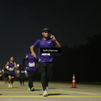 Runner Photo 7353543