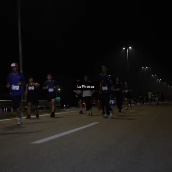 Runner Photo 7353553