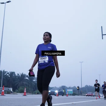 Runner Photo 7353570