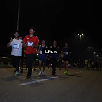 Runner Photo 7353619