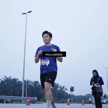 Runner Photo 7353634
