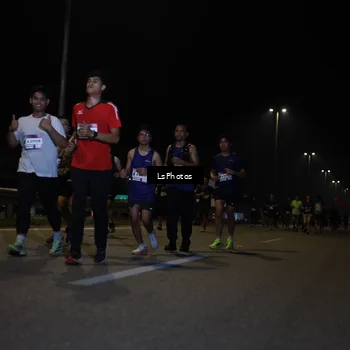 Runner Photo 7353636