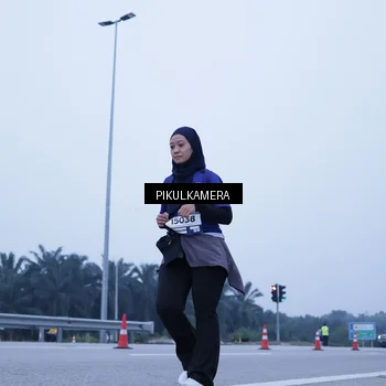 Runner Photo 7353671