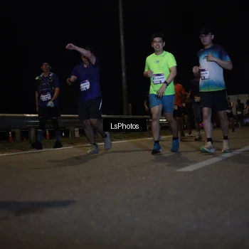 Runner Photo 7353703
