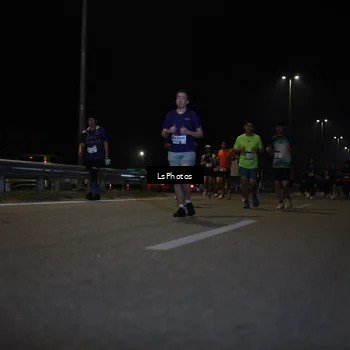 Runner Photo 7353710