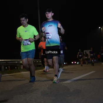 Runner Photo 7353713