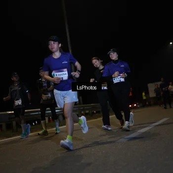 Runner Photo 7353746