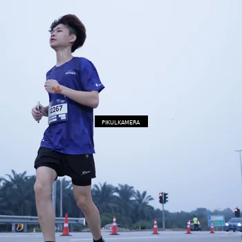 Runner Photo 7353792