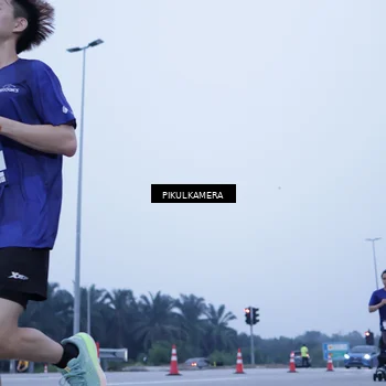 Runner Photo 7353796