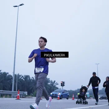 Runner Photo 7353885