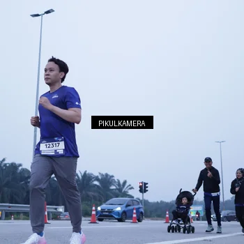 Runner Photo 7353898