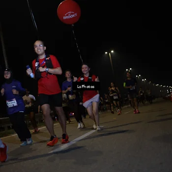 Runner Photo 7353912