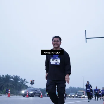 Runner Photo 7353978