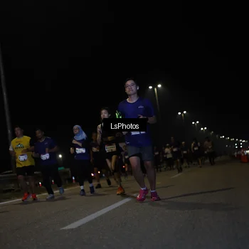 Runner Photo 7354017