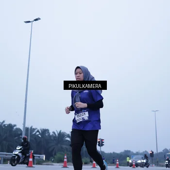 Runner Photo 7354021