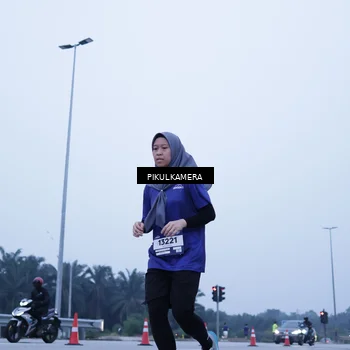 Runner Photo 7354022