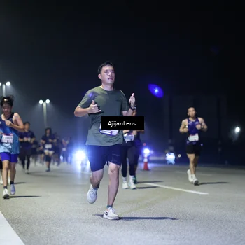 Runner Photo 7354023