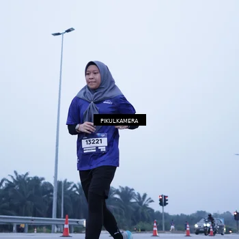 Runner Photo 7354026