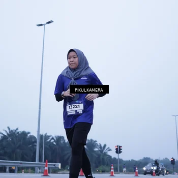 Runner Photo 7354038