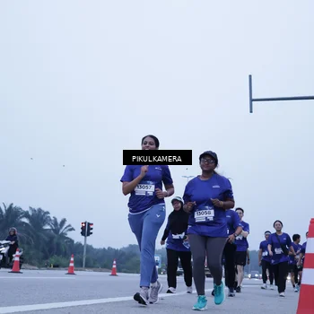 Runner Photo 7354050