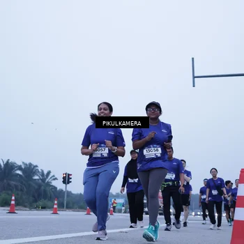 Runner Photo 7354062