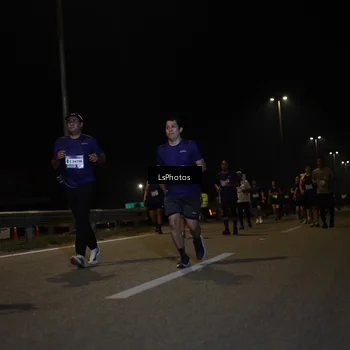 Runner Photo 7354100