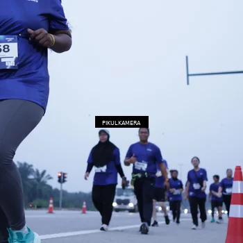 Runner Photo 7354111