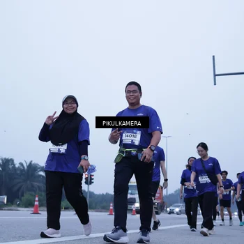 Runner Photo 7354130