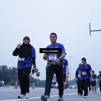 Runner Photo 7354134