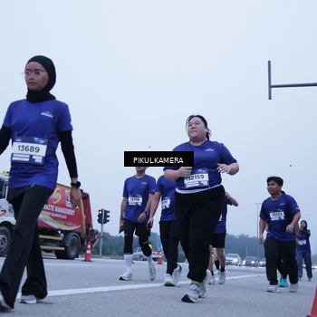 Runner Photo 7354228