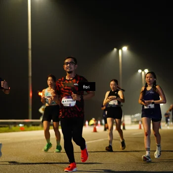 Runner Photo 7354307