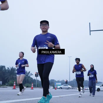 Runner Photo 7354326