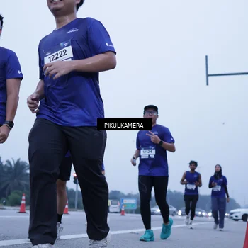 Runner Photo 7354336