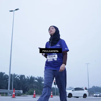 Runner Photo 7354346