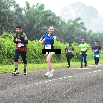 Runner Photo 7354391