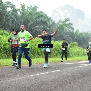 Runner Photo 7354413