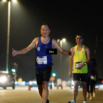 Runner Photo 7354448