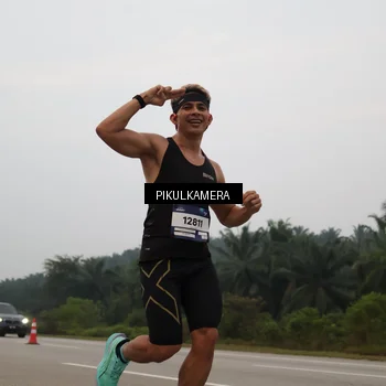 Runner Photo 7354544