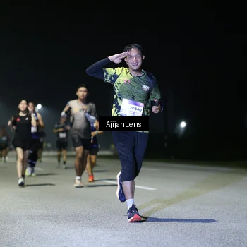 Runner Photo 7354635