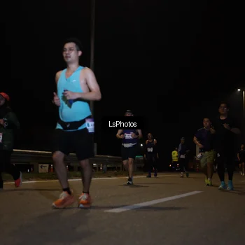 Runner Photo 7354672