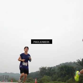 Runner Photo 7354702
