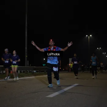 Runner Photo 7354705