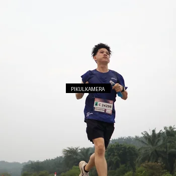 Runner Photo 7354706