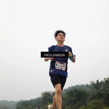 Runner Photo 7354728