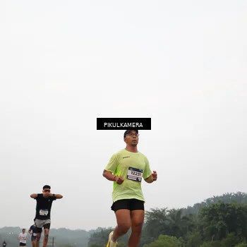 Runner Photo 7354788