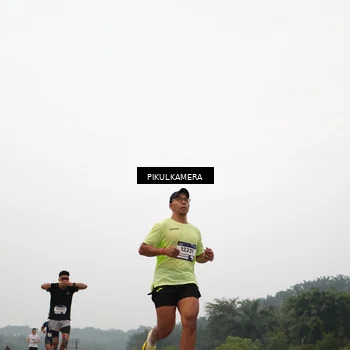 Runner Photo 7354797