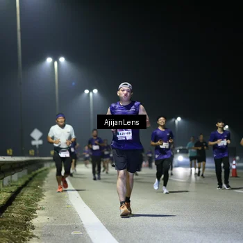 Runner Photo 7354880