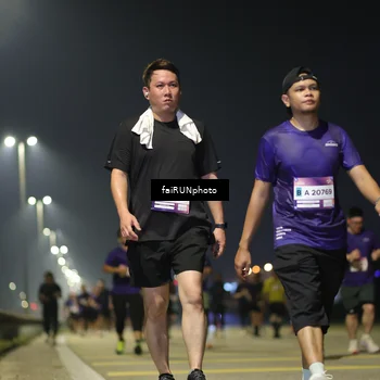 Runner Photo 7354881